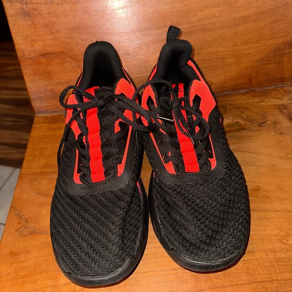 RBX size 9.5 men’s red black sneakers tennis running shoes - Picture 7 of 7